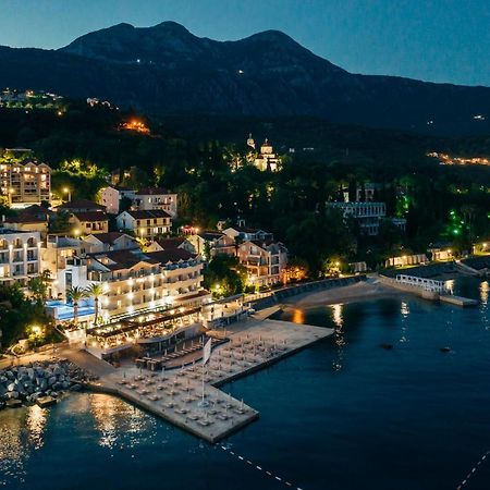 ホテル ペルラ ヘルツェグ・ノヴィ エクステリア 写真